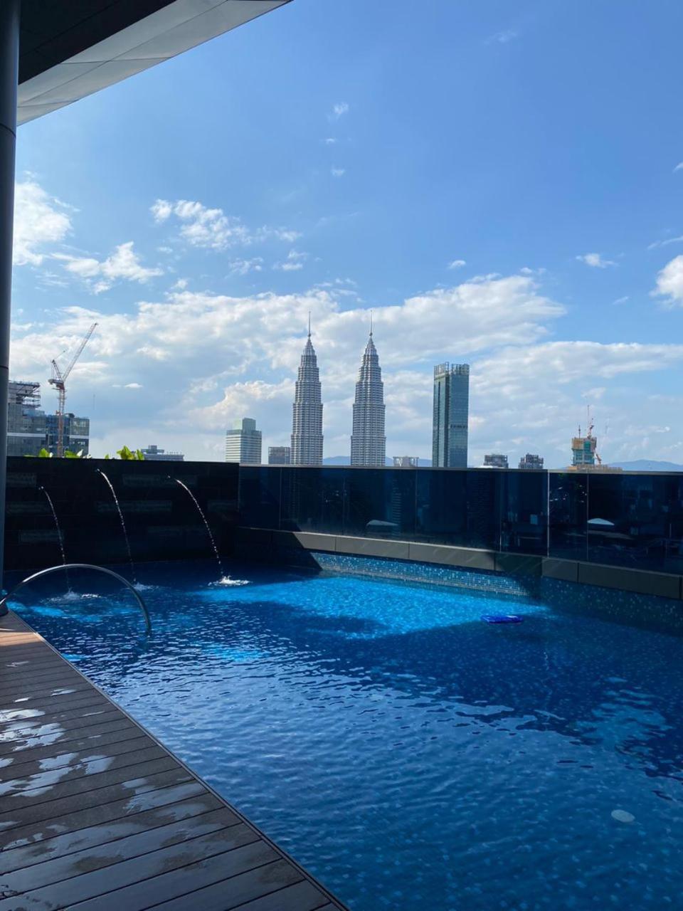 Eaton Residences Klcc By Perkasa Ikon Kuala Lumpur Esterno foto